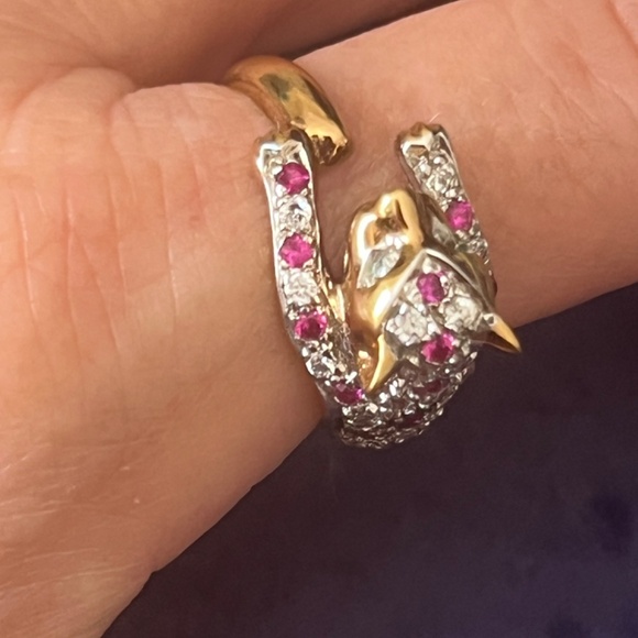 Gold Tone Panther Ring with Clear and Pink Stones Marked 925 - Picture 6 of 10